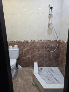 Koupelna v ubytování Kazbegi Hotel Batumi