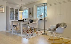 Fotografie z fotogalerie ubytování Landhaus Süderhof App 15 in Keitum mit Pool und Sauna v destinaci Keitum