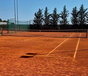 a tennis net on a tennis court at Doris in Pakoštane