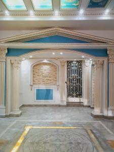 a large room with a large screen and a organ at زافيرو شارع فؤاد in Alexandria