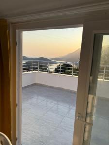 Afbeelding uit fotogalerij van Gökkuşağı Pansiyon in Kas