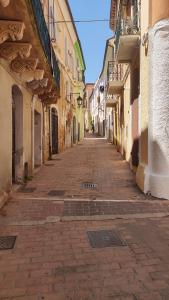 Η γειτονιά γύρω από ή μία γειτονιά κοντά σε αυτό το bed & breakfast