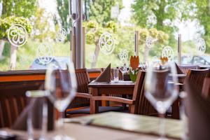 Veitingastaður eða matsölustaður á Hotel Pomaranča