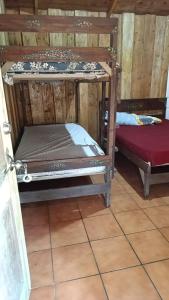 AguacatalにあるHostal de Montaña Buena Vistaの二段ベッド1組 +5枚の写真