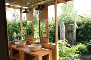 Vườn quanh WoCAL Retreat Ke Ga