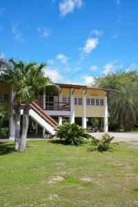 Taman di luar Cha-Am Beachside Detatched