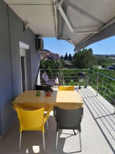 Μπαλκόνι ή βεράντα στο Apartments in Valbandon - Istrien 8381