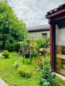 Zahrada ubytování Guest House Sanapiro