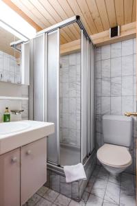 Koupelna v ubytování Hotel Alpfrieden