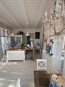 Μια τηλεόραση ή/και κέντρο ψυχαγωγίας στο Villa Celine