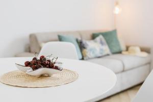 A bed or beds in a room at Paradise house - Oasis