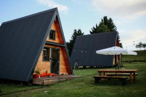 En have udenfor Siódme Niebo domek w górach