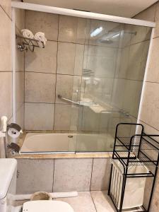 Ванная комната в Jardim Berrini +16 фотографий