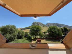Nespecifikovaný výhled na hory nebo výhled na hory při pohledu z bed and breakfast