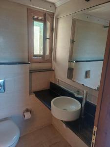 Koupelna v ubytování Hikers Lodge Trail 5&6