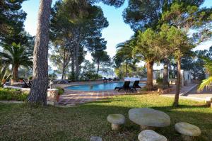 Bazén v ubytování Villa Colina Ibiza nebo v jeho okolí