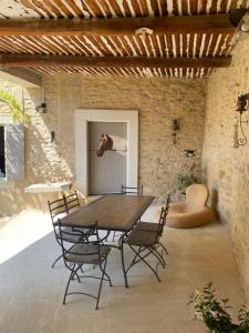 Posezení v ubytování La Rochère - Hameau piscine à Gordes