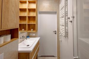 Ένα μπάνιο στο Apartament Stranda C303 +31 φωτογραφίες