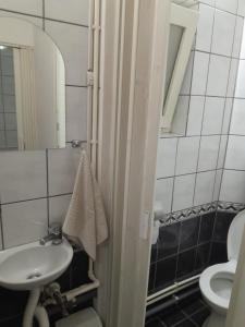 Koupelna v ubytování Apartmani Nis