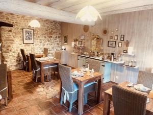 Restaurace v ubytování B&B Temps Suspendu Provence