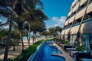 Bazén v ubytování Flamingo Cancun All Inclusive nebo v jeho okolí
