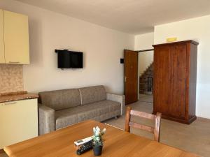 Χώρος καθιστικού στο Marina View Apartments