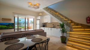 Kuchyň nebo kuchyňský kout v ubytování Casa Meis Villas & ESCAPES