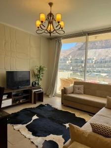 TV a/nebo společenská místnost v ubytování Chalet in il monte galala for a relaxing vacation + 11 fotografií