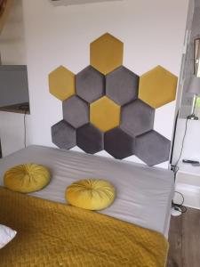 Glamping Dolina客房内的一张或多张床位