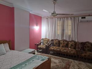 A seating area at شقة مميزة جدا في قلب العاصمة قريبة من جميع الأماكن والخدمات