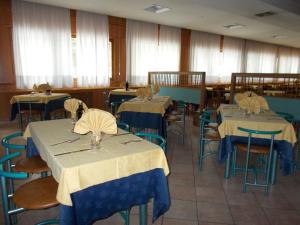 Restaurace v ubytování Hotel Holidays