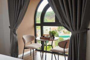 Bassein majutusasutuses QR Hotel Dalat või selle lähedal