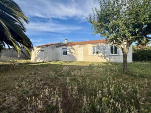 Zahrada ubytování Maison plain-pied 3 chambres proche plage Saint-Denis-d'Oléron - FR-1-246A-366