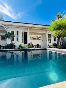 Πισίνα στο ή κοντά στο Nyaman Villa