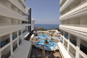 The swimming pool at or close to Laguna Beach Alya Resort & Spa
