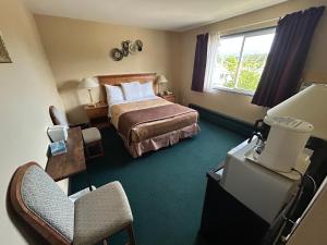 Afbeelding uit fotogalerij van Marina Hotel in Port Alberni