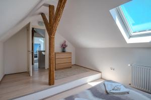 Posteľ alebo postele v izbe v ubytovaní Premium Buda Castle Apartment