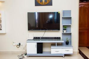 Imagen de la galería de BRB HOMES-1BR in Bukoto with Fast Wi- Fi and Work-friendly, en Kampala