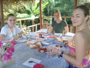 Comida en o cerca de este lodge