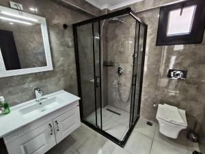 A bathroom at Villa KayaHan Göcek