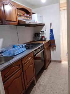 Una cocina o cocineta en Departamento entero en Lomas de Sotelo cerca de Polanco 15 fotos más