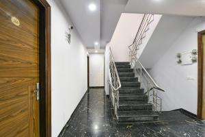 Fotografie z fotogalerie ubytování FabHotel Skylight Inn - Artemis Hospital Gurgaon v destinaci Gurgáon