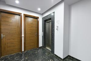 Fotografie z fotogalerie ubytování FabHotel Skylight Inn - Artemis Hospital Gurgaon v destinaci Gurgáon