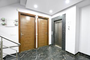 Fotografie z fotogalerie ubytování FabHotel Skylight Inn - Artemis Hospital Gurgaon v destinaci Gurgáon