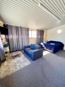 Posezení v ubytování Sails Motel Geraldton