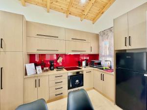 Nhà bếp/bếp nhỏ tại Acharavi Central Apartment