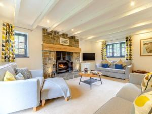 Μια τηλεόραση ή/και κέντρο ψυχαγωγίας στο 4 Bed in Oxwich 74984