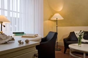 Posezení v ubytování Hotel Inselfriede
