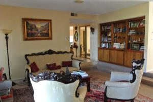 Gambar di galeri bagi Bed and Breakfast in Hollywood Hills di Los Angeles