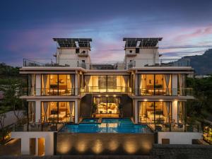 Πισίνα στο ή κοντά στο SaffronStays Panorama
